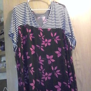 Lane Bryant swing tee size 26/28